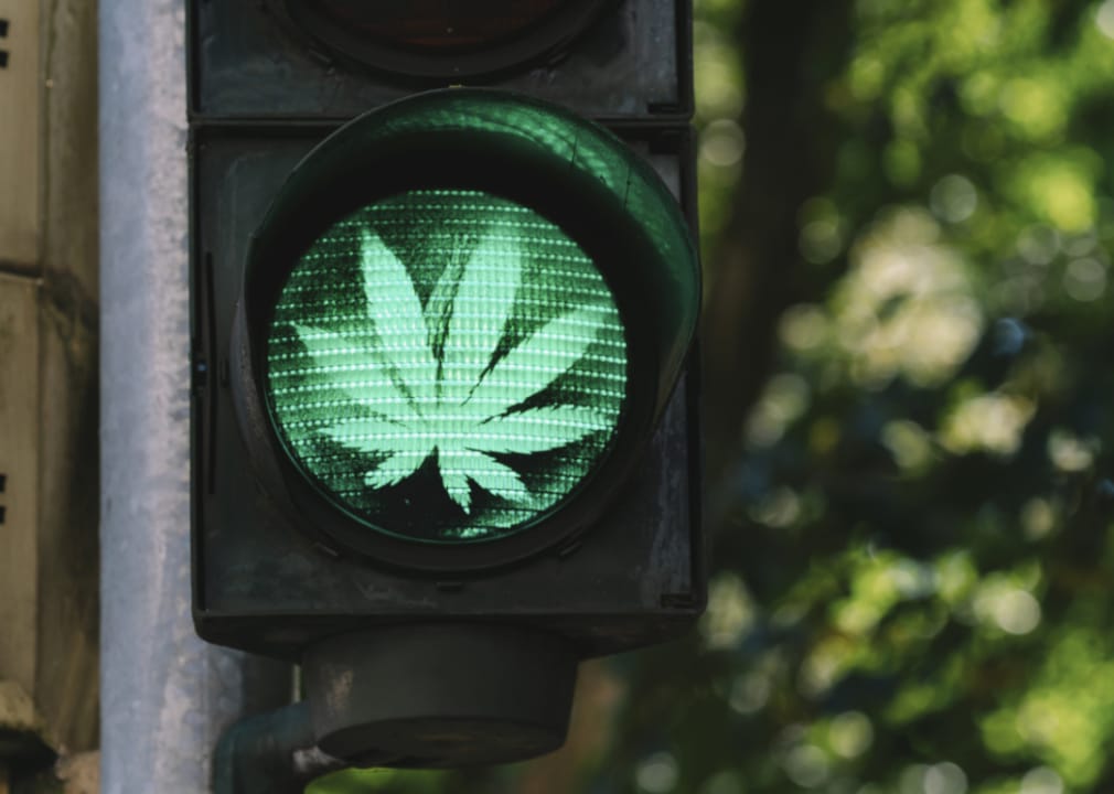 Cannabis Street Light