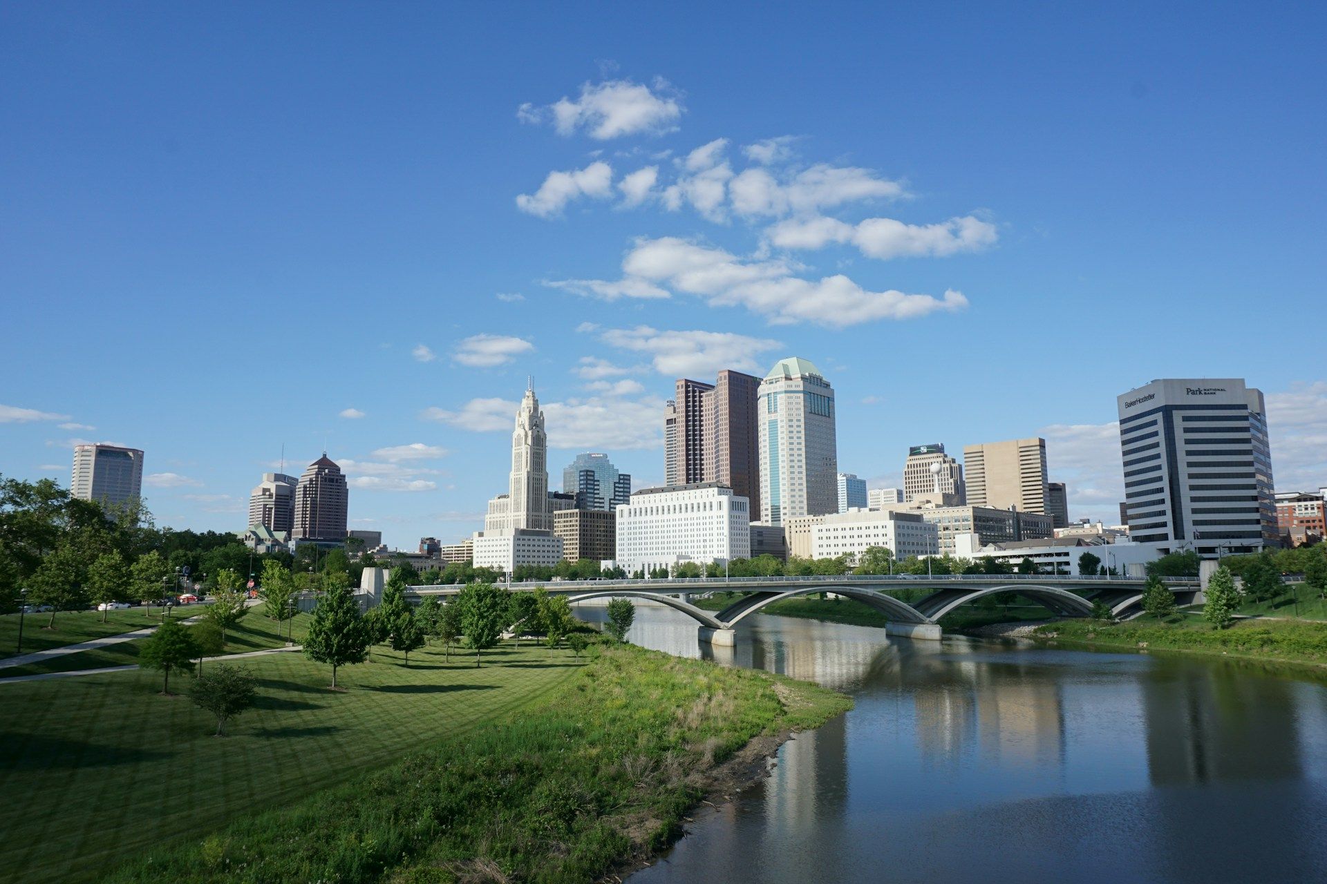 View of Columbus Ohio with bridge