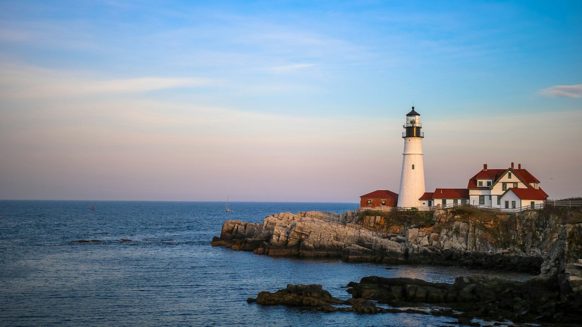 White lighthouse in Maine