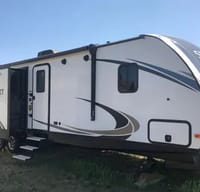 Bunkhouse RV Travel Trailer Great for Families Sleep up to 10