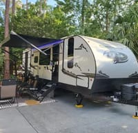 Forest River Cherokee Black Label 274BRBBL