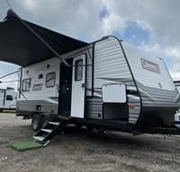 Scott & Sarah's 2022 Coleman Lantern LT 202RD Travel Trailer