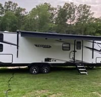 Kevin's Forest River 31BHD Tracer Travel Trailer