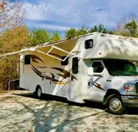 Forrest's Winnebago Chalet Class C