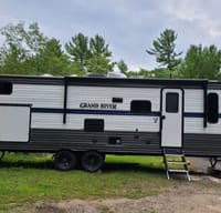 Grand River 32BH Travel Trailer with bunk room