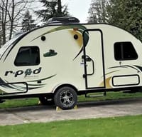 Escape Pod - Rpod Travel Trailer M-178