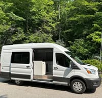 Luxury Hotel-Style Furnitured Camper 2023 Rare Size