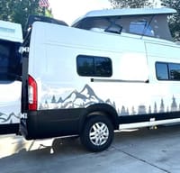 "South Falls" 2023 Winnebago Solis 59px