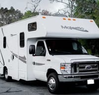 Thunder of Thor (& Adventure) | 2017 Thor Majestic 23A + Free Amenities