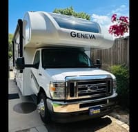 2023 Thor Family Weekender Bunk Model