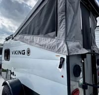 Diego's Coachmen viking 9.0 Travel Trailer