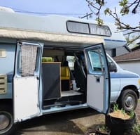Rudy Okanagan Ford E250 Campervan
