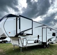 Prime Time Crusader Lite Fifth Wheel *NEW LISTING*