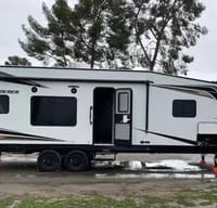 Anthony's Genesis Supreme RV Wonderer Toy Hauler