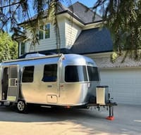 Magnolia 3 Airstream 22ft Bambi Sport **FULLY LOADED**