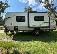 RVarita! Lauren's Flagstaff E-Pro 20FBS Travel Trailer