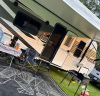 Jocelyn's Highland Ridge RV 26BH Travel Trailer