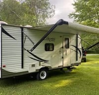 Michael's Forest River Salem Cruise Lite Travel Trailer