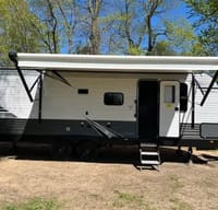 Logan's Highland Ridge RV Open rangeOT26BH Travel Trailer