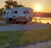 Krystal 's Tiffin Motorhomes Allegra 28DA "Coach" Class A