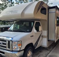 Sara's Thor Motor Coach Freedom Elite Class C