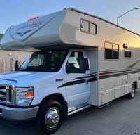 2022 Coachmen - Very Clean and Easy to Drive
