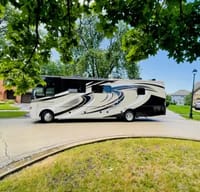 Levi's Thor Motor Coach Miramar Class A