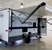 Darlene's Grand River 19BH Travel Trailer