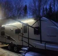 "The Precipice" Sleeps 8, Pet Friendly, 28ft