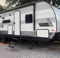 Matthew's Kz 261bhkse Travel Trailer