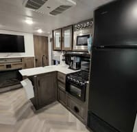 Lisa's 2 private br, air, heat perfect for all seasons