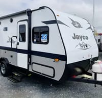 Midsize SUV Towable, New 2022 Jayco Jay Flight SLX 7, 174BH Bunkhouse