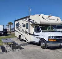 Homan’s Coachmen Freelander Class C