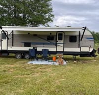 Abby’s 33ft 2020 Travel Trailer plus Delivery