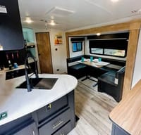 Falcon Peak Rentals- 2022 Keystone 240BHWE Travel Trailer