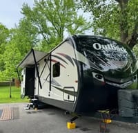 ArfRaf's Keystone Outback Dimond Super Lite Travel Trailer