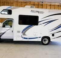 Mama D’s RVs (1)