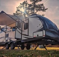 Family Camper with Bunk Bed *Pet Friendly*