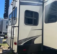 Taylor's Grand Design Reflection 150 series 295RL Fifth Wheel