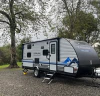 Coachmen Catalina Summit Series 7 Travel Trailer