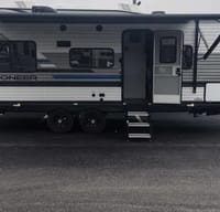 Josh n Leslie's "Eazy Does It" Heartland Pioneer RD210 Travel Trailer