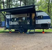 Shilhon Acre'ss Forest River Wolf Pup 18 RJB Toy Hauler