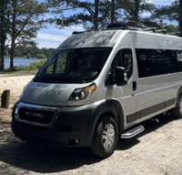 Luxurious Class B Camper Van 4 person Jayco Swift 20A