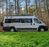 Luxurious Class B Camper Van 4 person Jayco Swift 20A