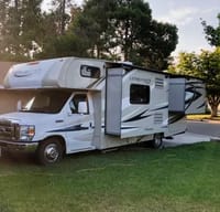 Tom Tom Coachmen Leprachaun Class C