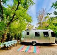 Airstream Glamping: Nomadic Bambi