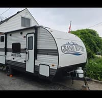 Andmel's Grand River 22MB Travel Trailer