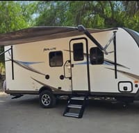 Off Road Solar Powered Palomino Real-Lite Mini RL189 Travel Trailer
