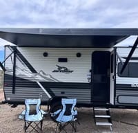 2024 - Easy to tow RV