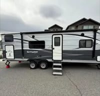 Comfy Camper! 28ft 2018 Keystone Springdale
